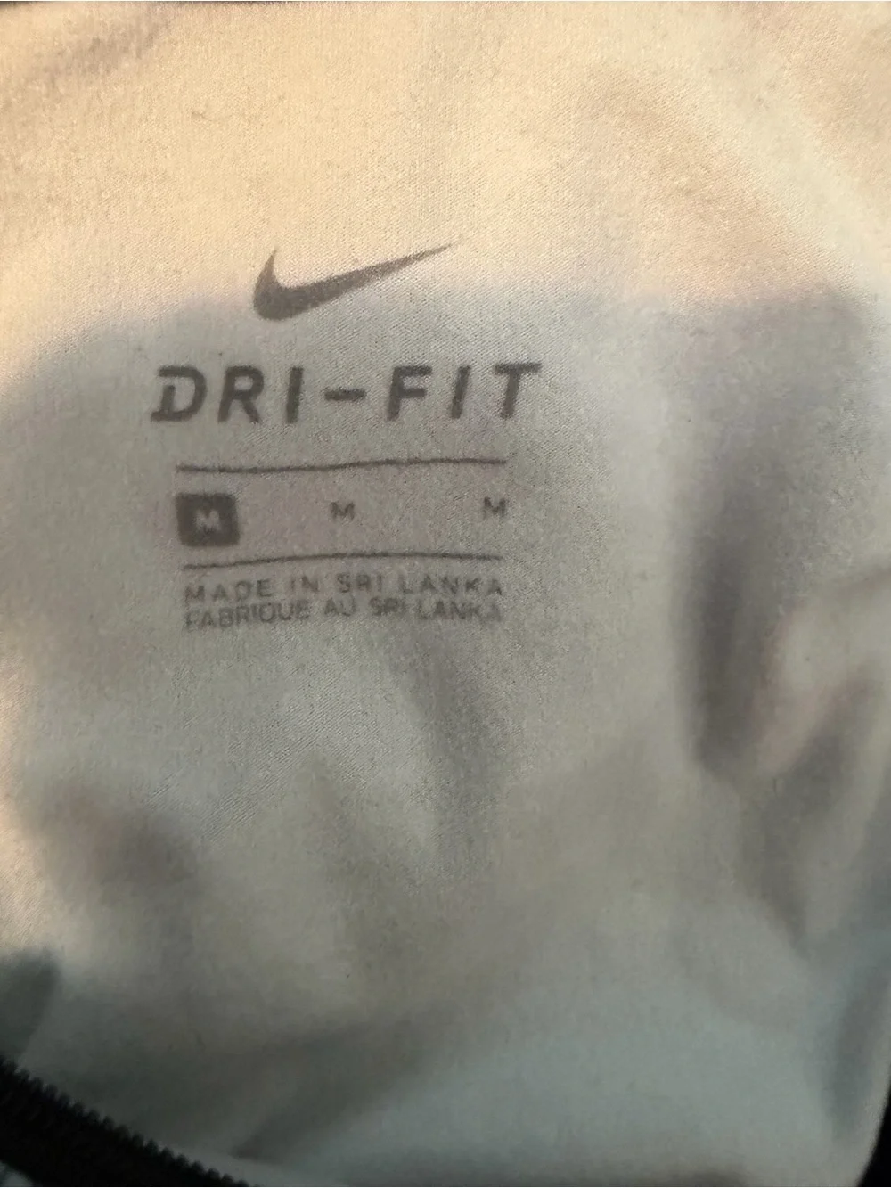 lightweight Nike Dri-FIT women's 1/4 zip athletic pullover size medium